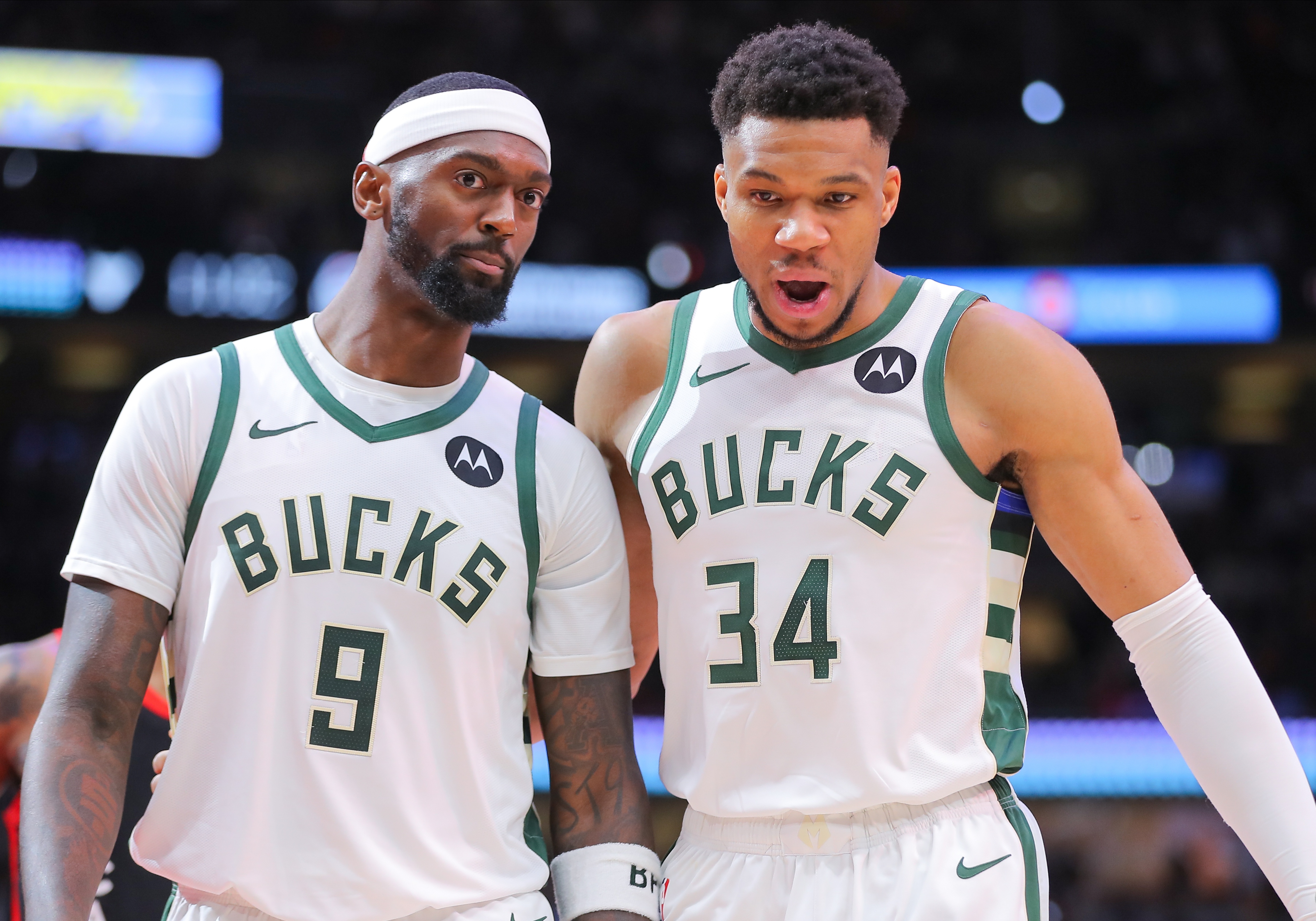 网页版登录-字母下赛季还回来吗？波蒂斯：满分10分我给5分 还不知道明年情况